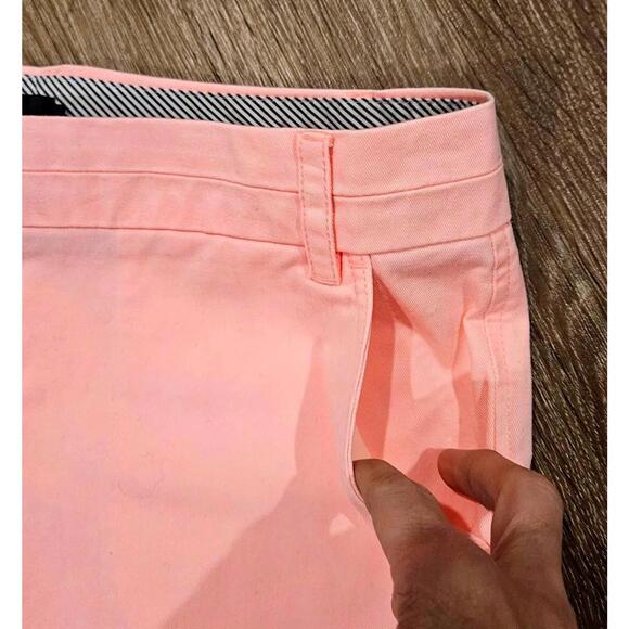 J.Crew Women's Chino Shorts 4" Inseam Size 8 Pink - Picture 4 of 5